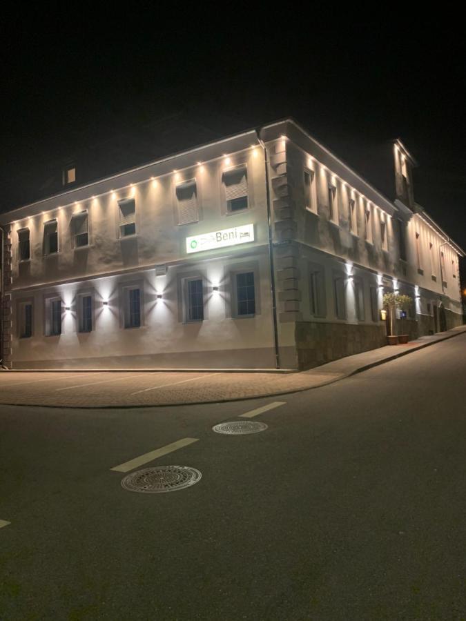 Hotel Pizzeria Da Beni Kochersteinsfeld ภายนอก รูปภาพ